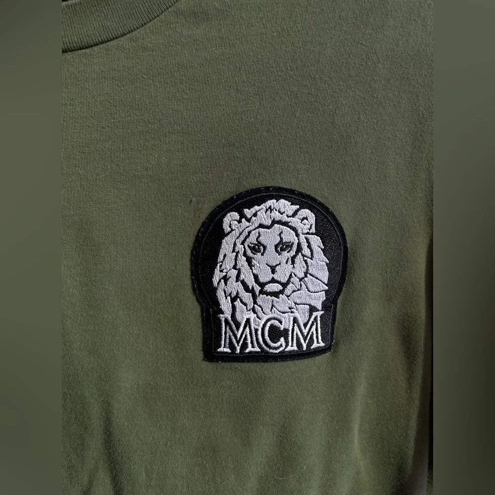 MCM Men’s Lion Embroidered T shirt size M - Picture 5 of 8